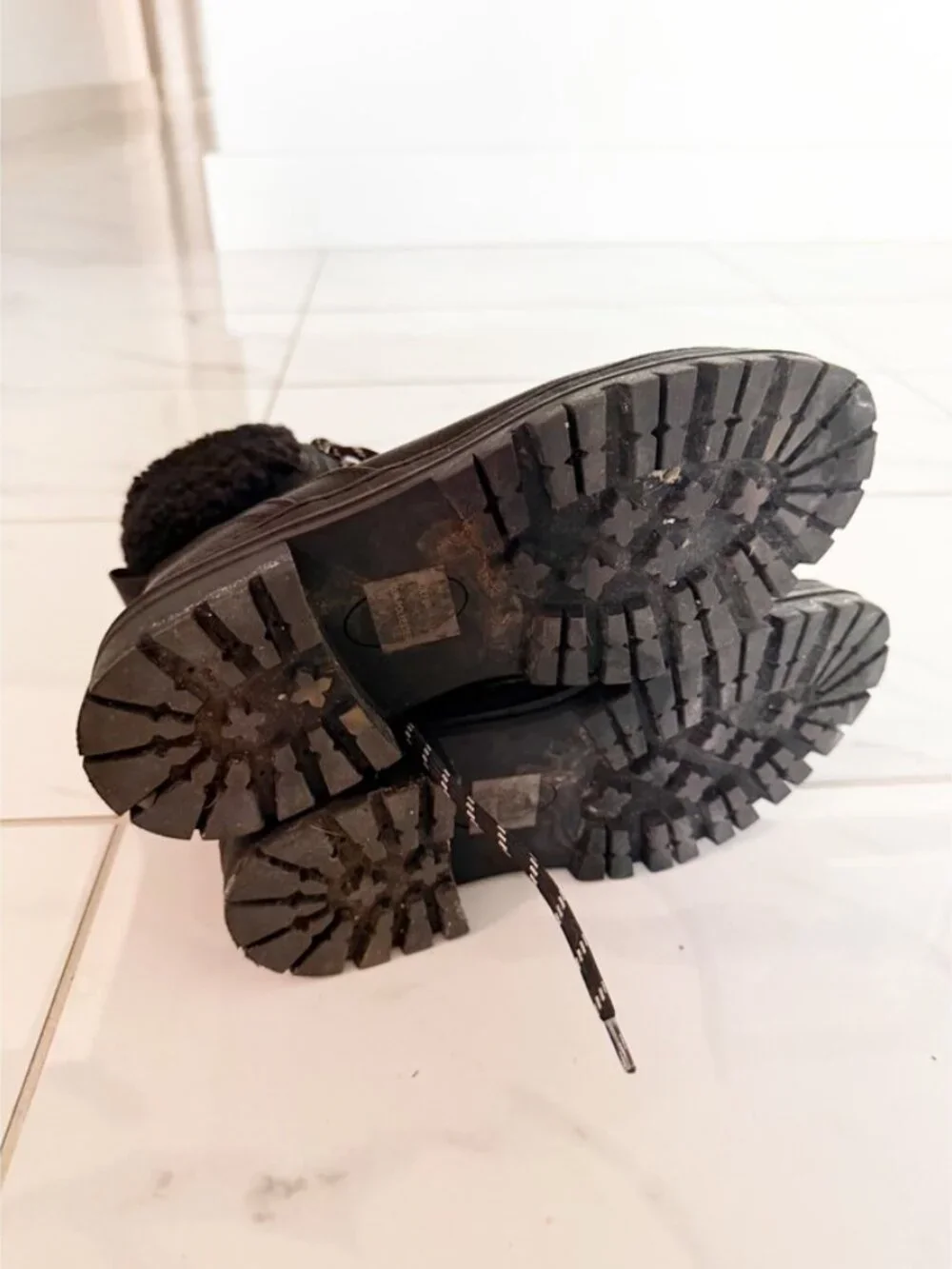 Steve Madden Keystone Boots 7.5